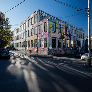 酒店 Fabrika &, 第比利斯